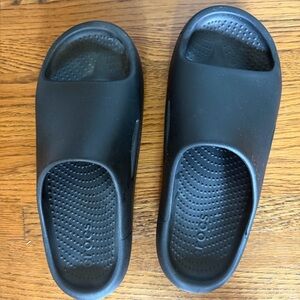 CROCs unisex adult mellow recovery slides